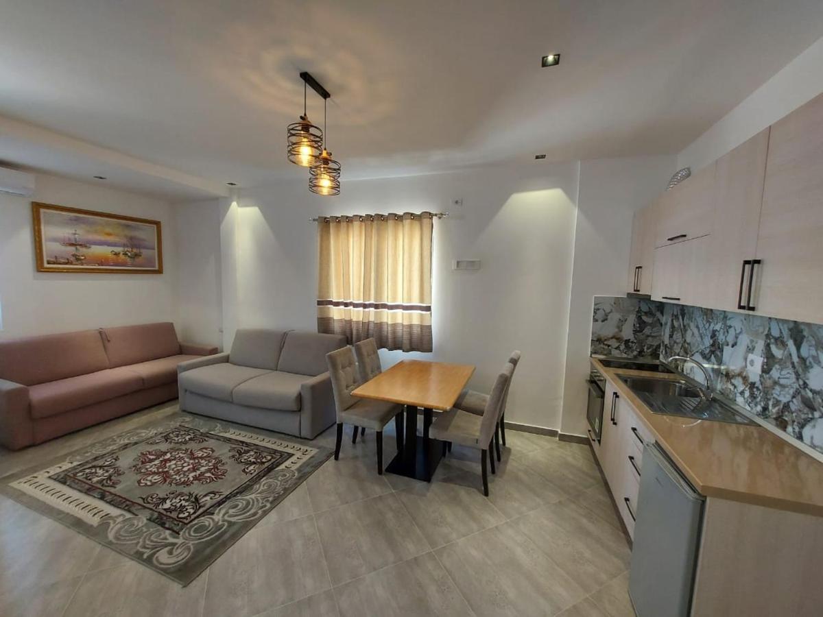 Eden Hotel Shëngjin Eksteriør billede